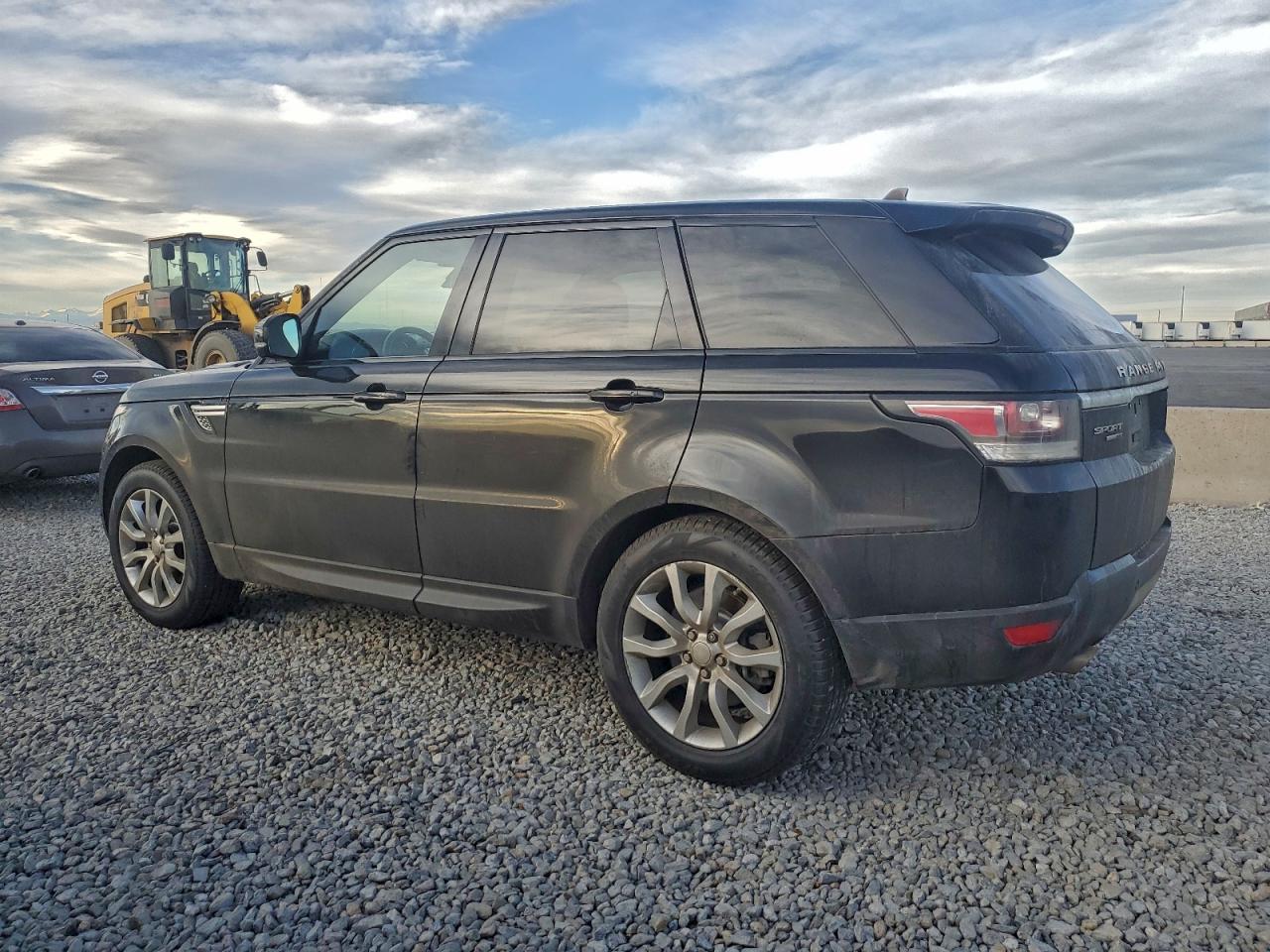 2016 LAND ROVER RANGE ROVER SPORT HSE photo 2