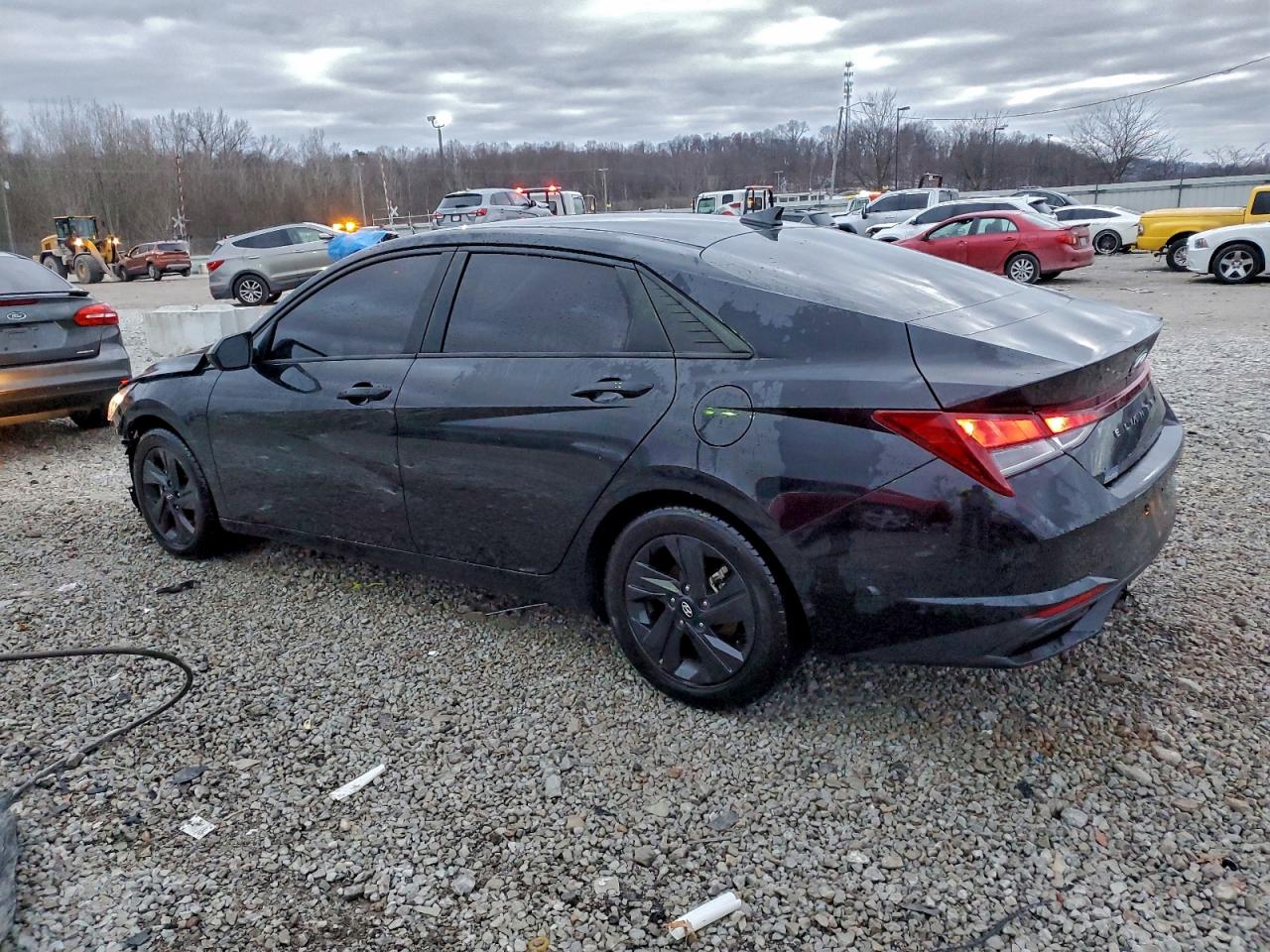 2022 HYUNDAI ELANTRA SEL photo 4