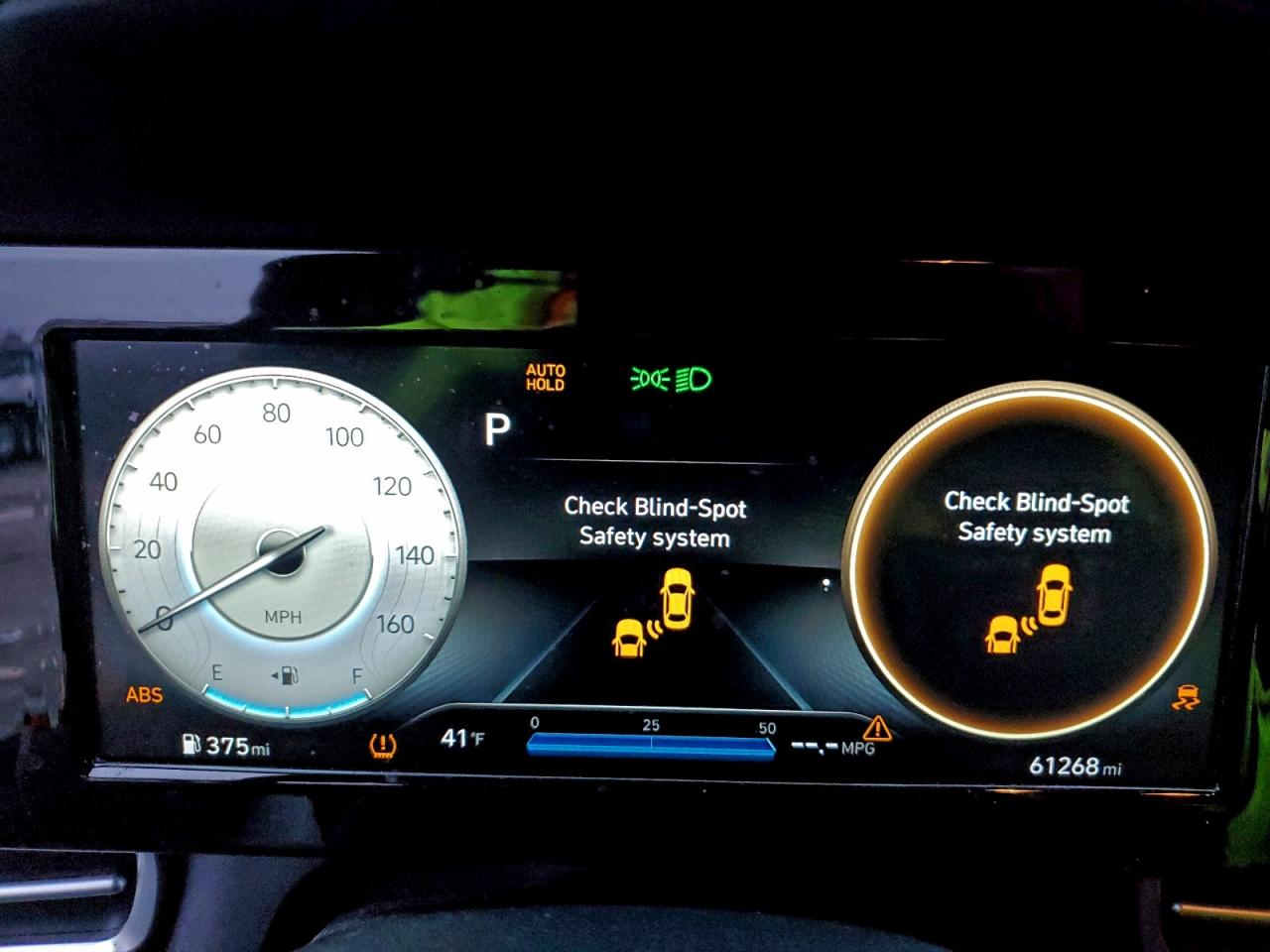2022 HYUNDAI ELANTRA SEL photo 25