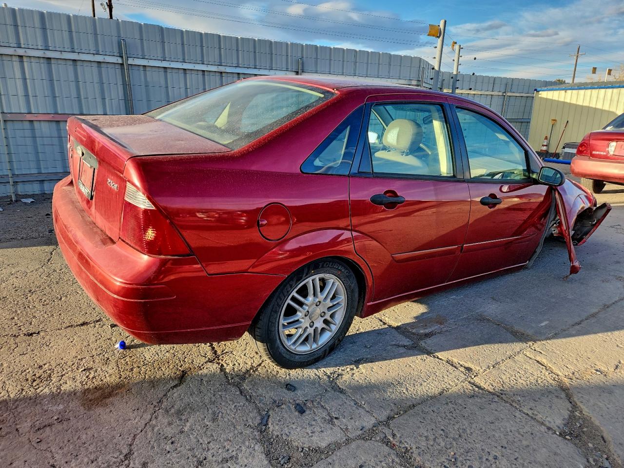 2005 FORD FOCUS ZX4 photo 3