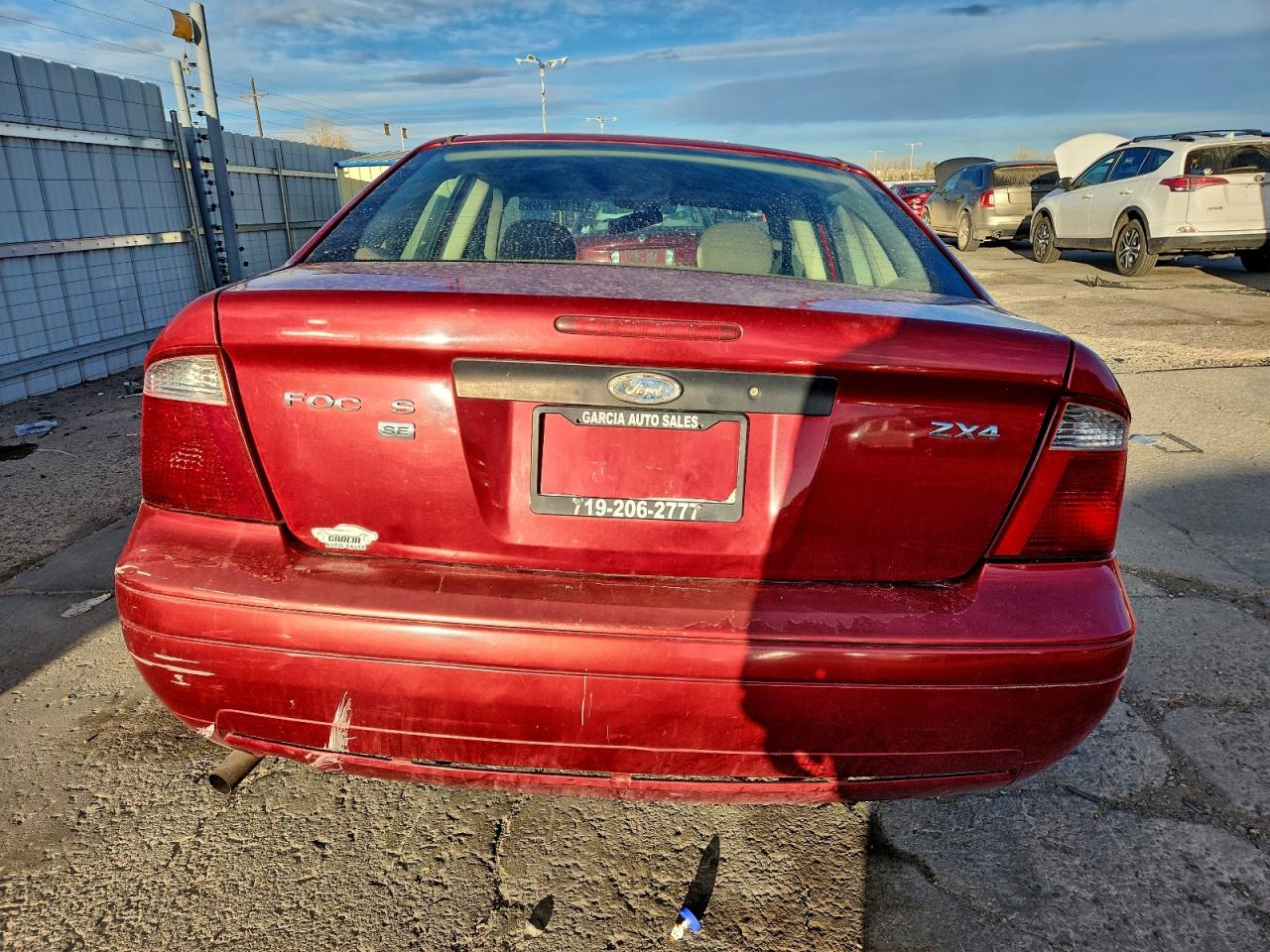 2005 FORD FOCUS ZX4 photo 6