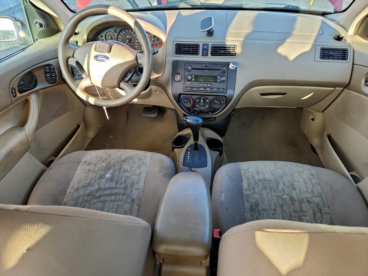 2005 FORD FOCUS ZX4 photo 8