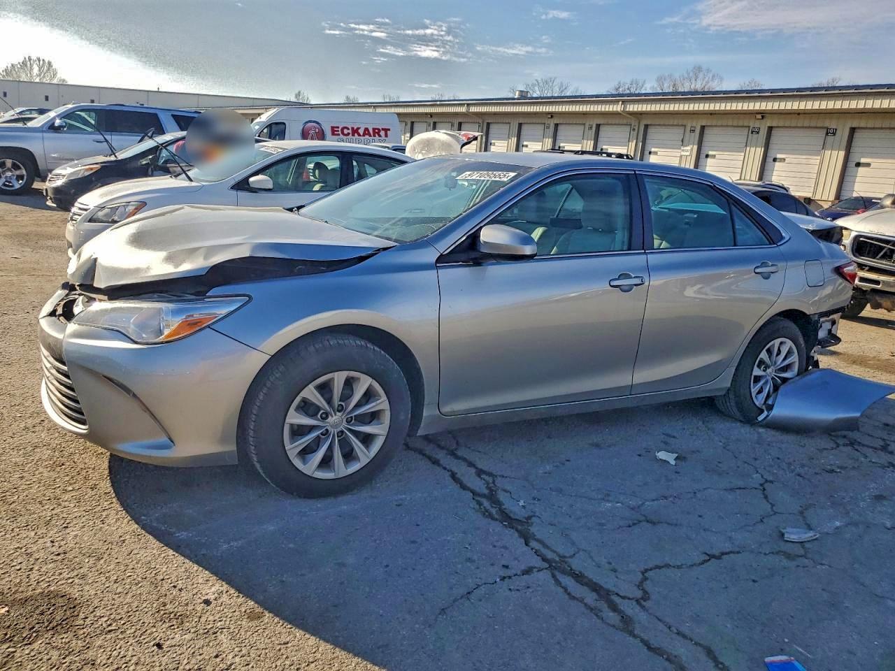 2016 TOYOTA CAMRY