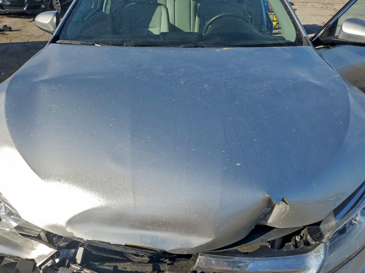 2016 TOYOTA CAMRY LE photo 31