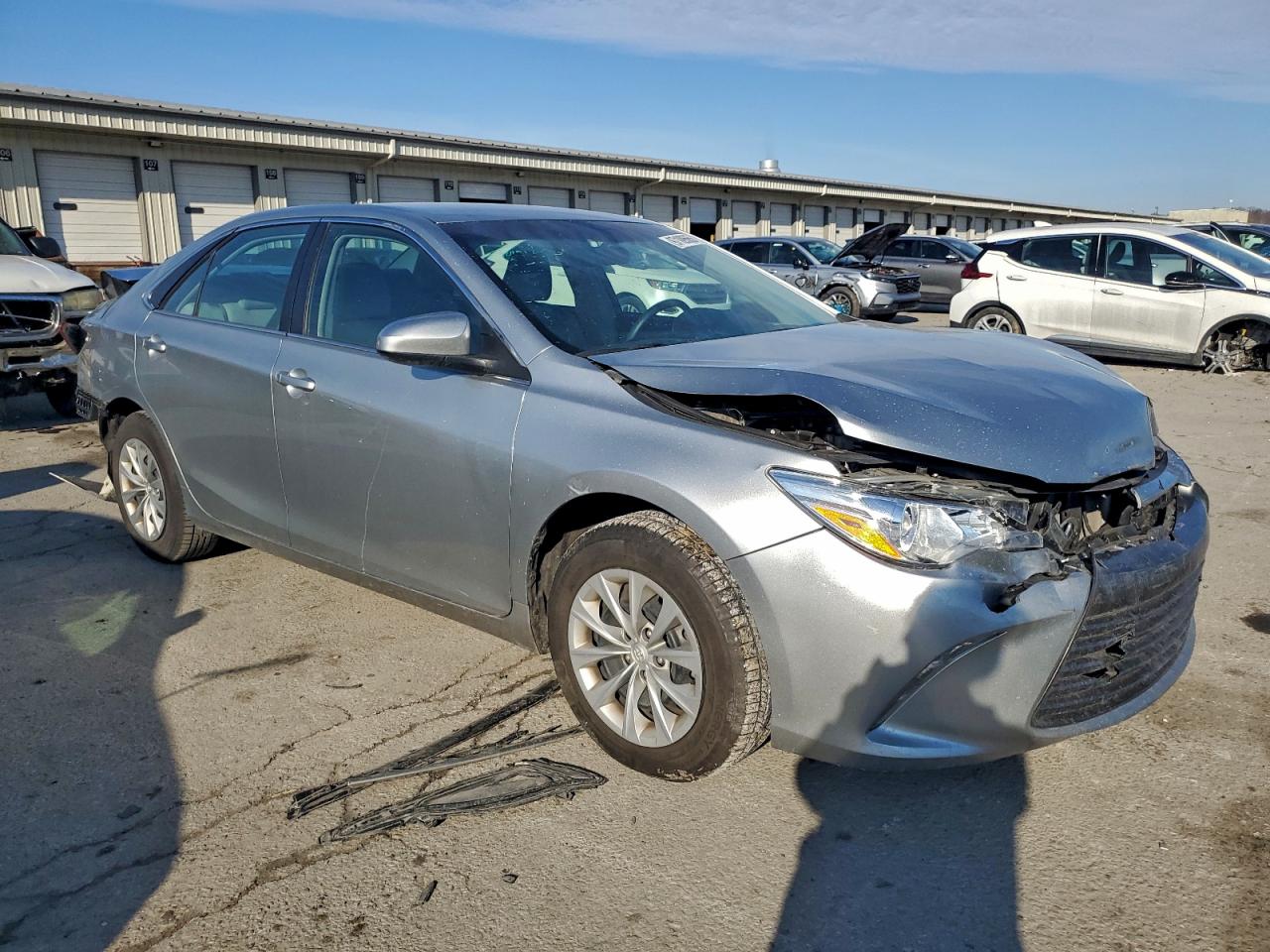 2016 TOYOTA CAMRY LE photo 10