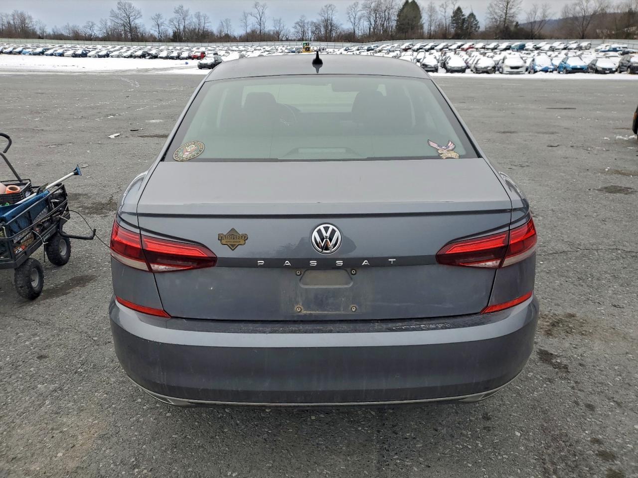 2021 VOLKSWAGEN PASSAT S photo 6