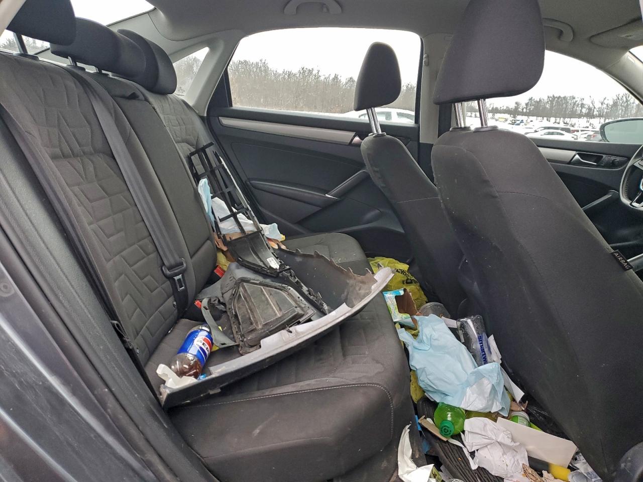2021 VOLKSWAGEN PASSAT S photo 10