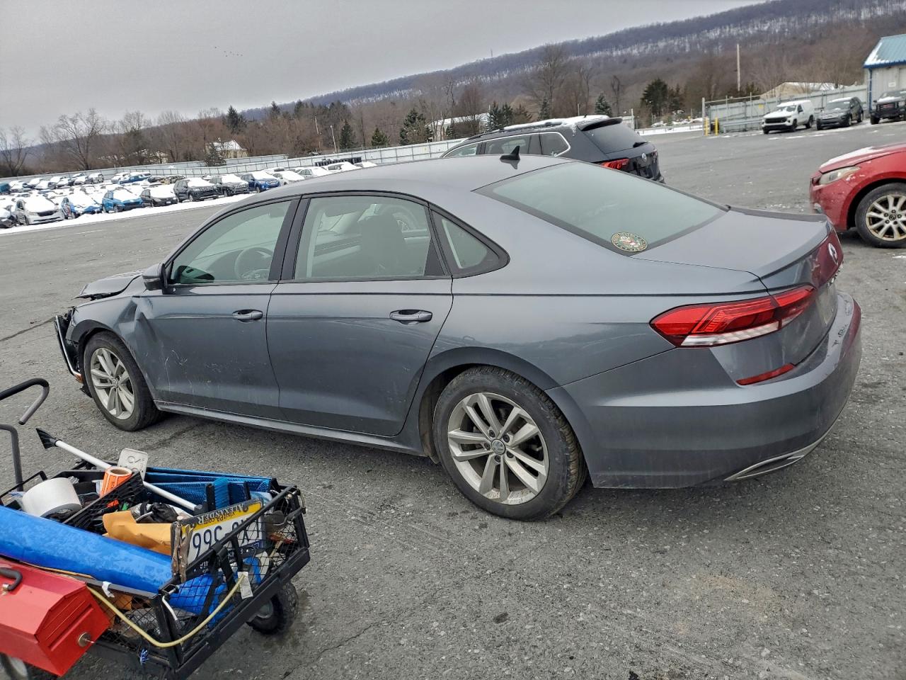2021 VOLKSWAGEN PASSAT S photo 2