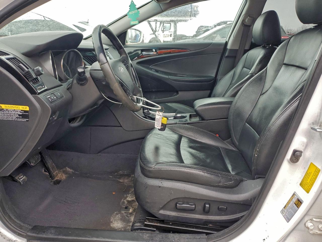 2012 HYUNDAI SONATA SE photo 7
