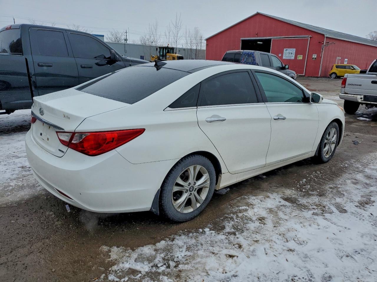2012 HYUNDAI SONATA SE photo 3