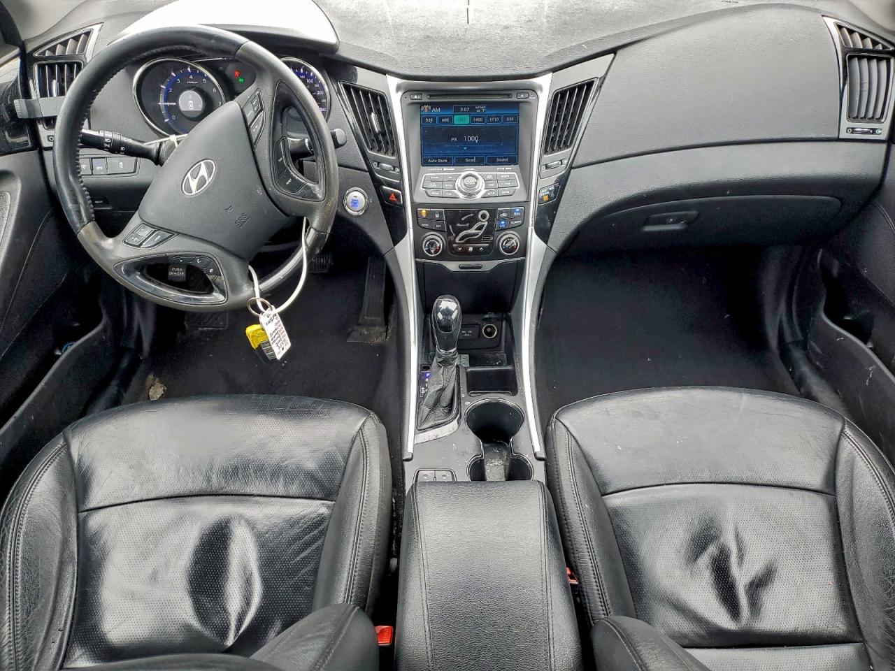 2012 HYUNDAI SONATA SE photo 8