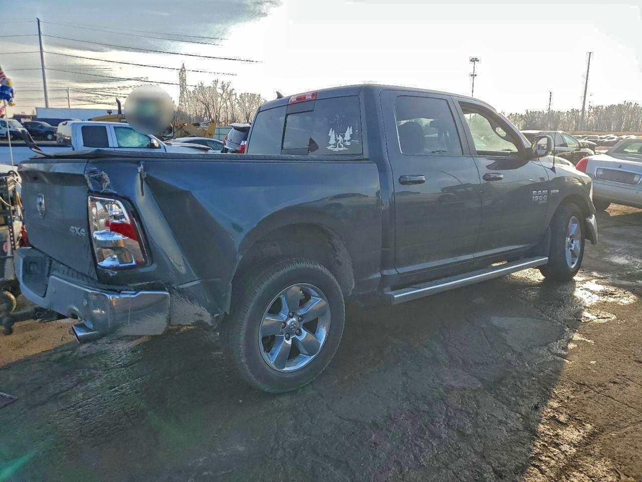 2019 RAM 1500 CLASSIC SLT photo 5