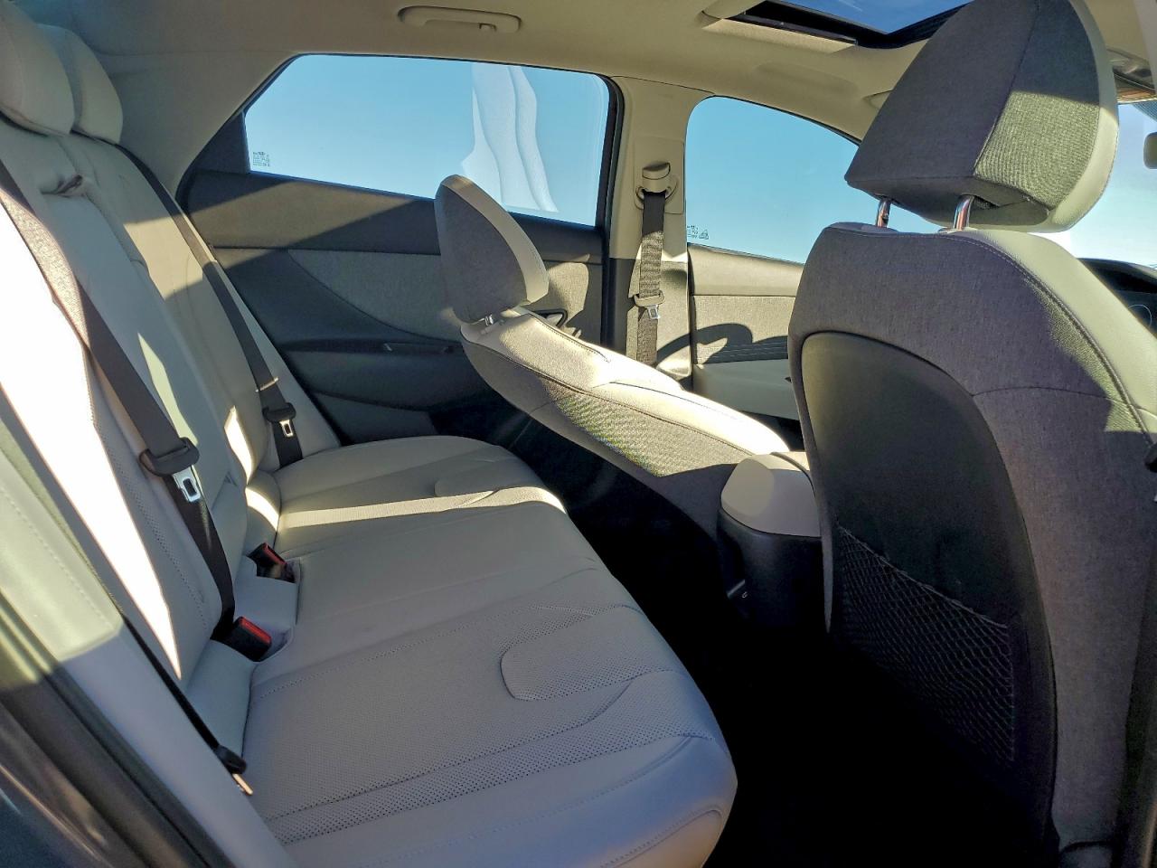 2025 HYUNDAI ELANTRA LIMITED photo 19
