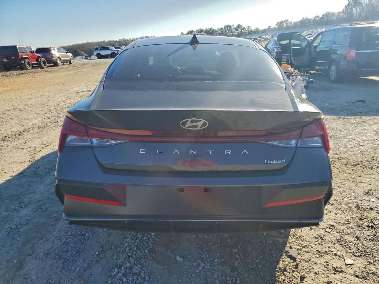 2025 HYUNDAI ELANTRA LIMITED photo 11