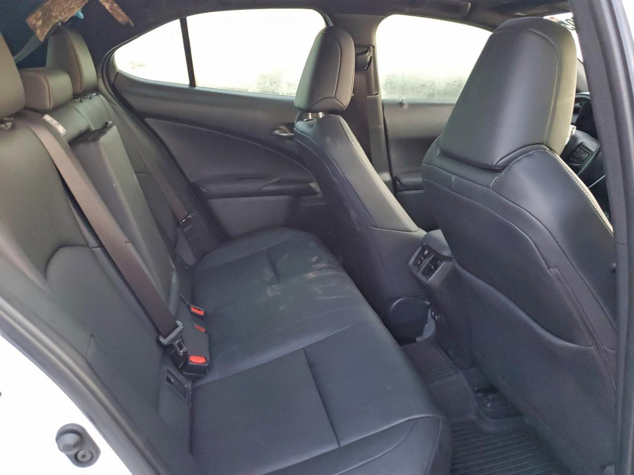 2020 LEXUS UX 250H photo 19