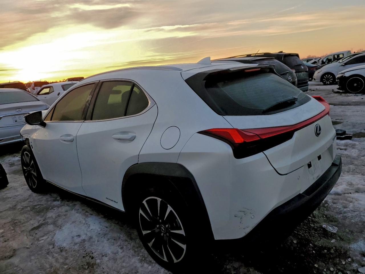 2020 LEXUS UX 250H photo 3
