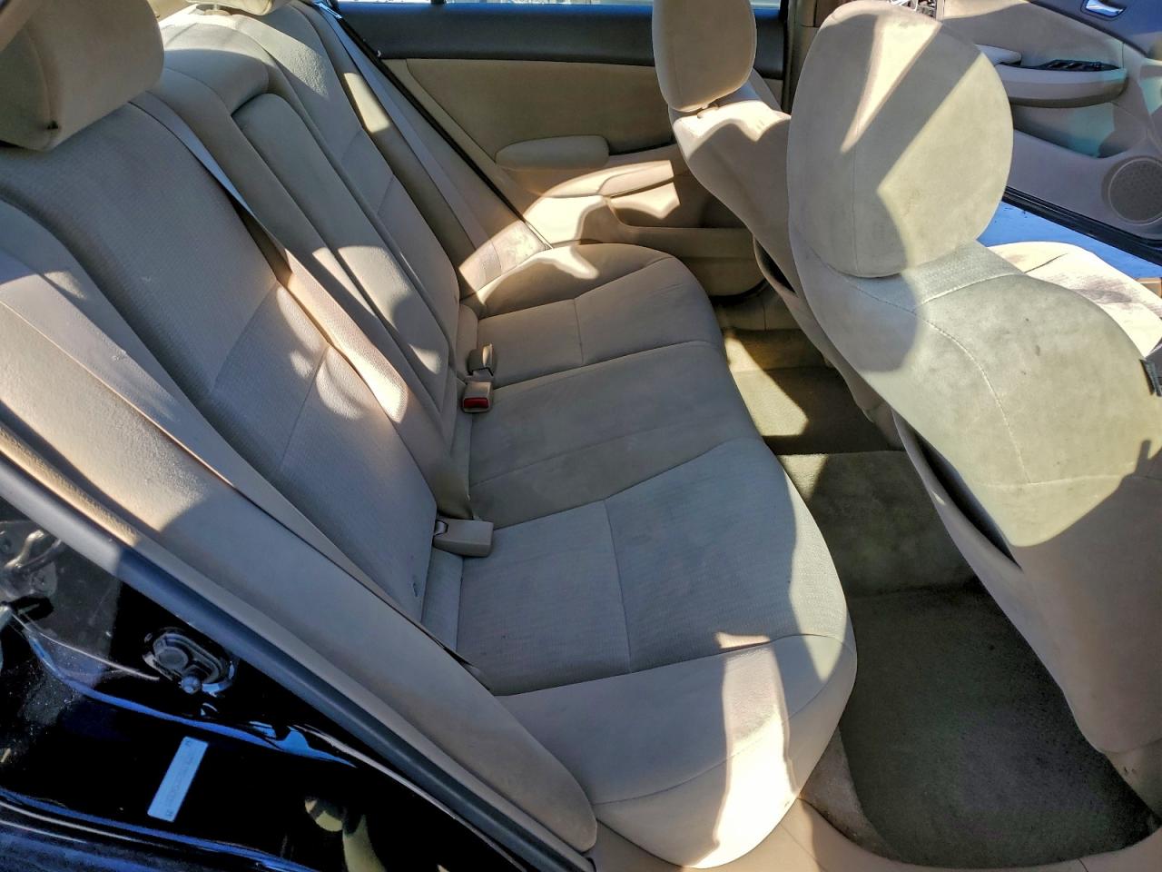 2005 HONDA ACCORD LX photo 19