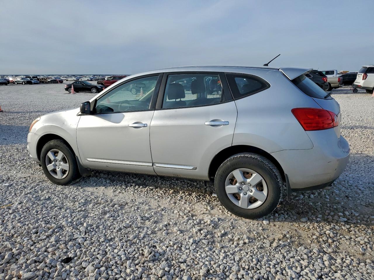 2011 NISSAN ROGUE S photo 3