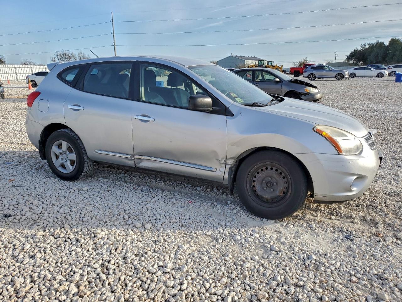 2011 NISSAN ROGUE S photo 7