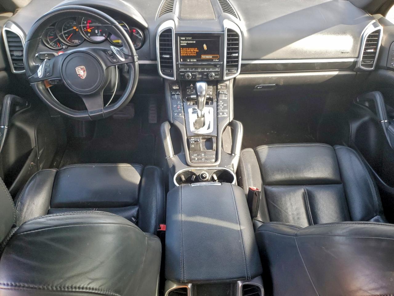 2011 PORSCHE CAYENNE photo 15