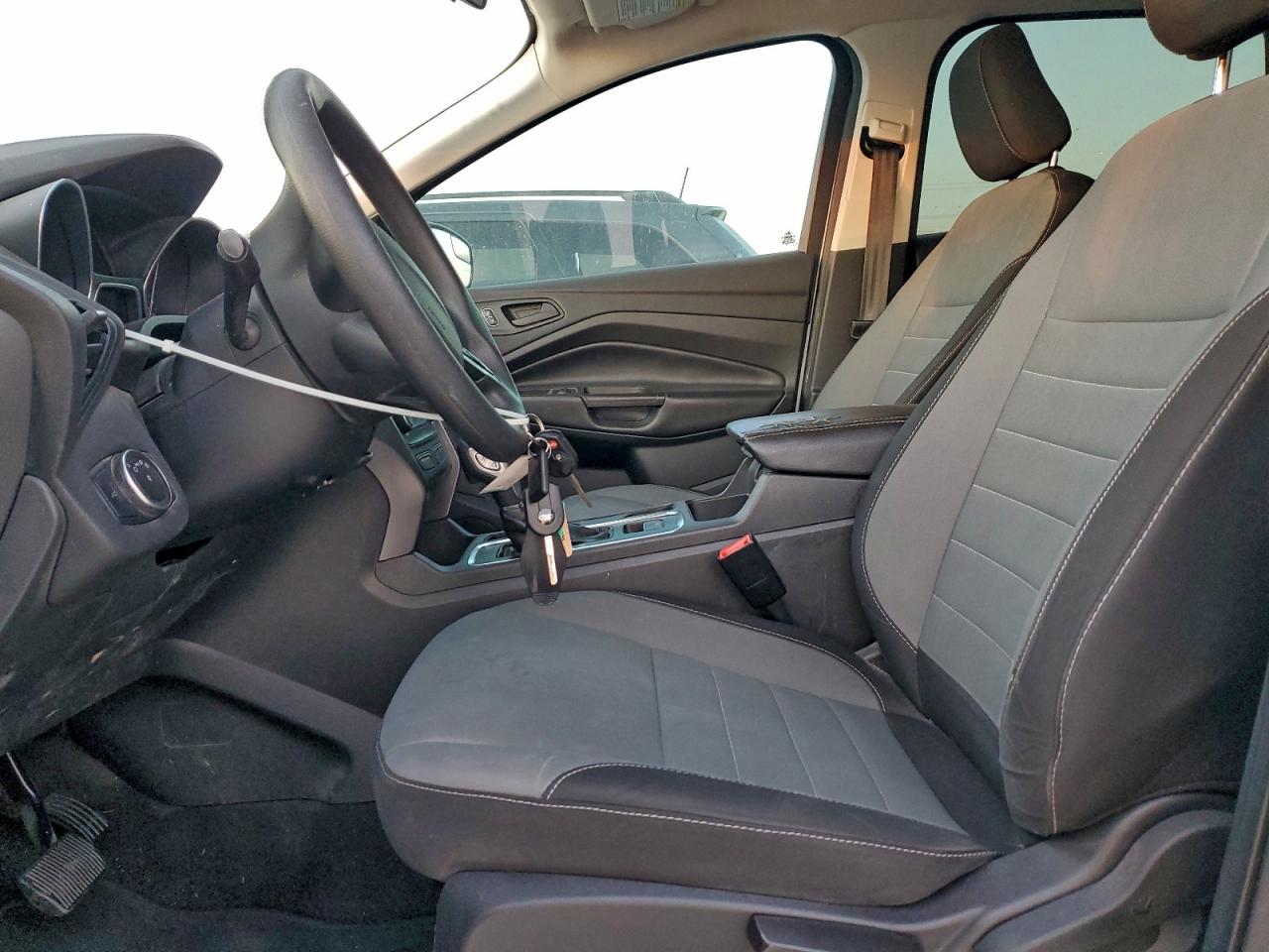 2019 FORD ESCAPE S photo 13