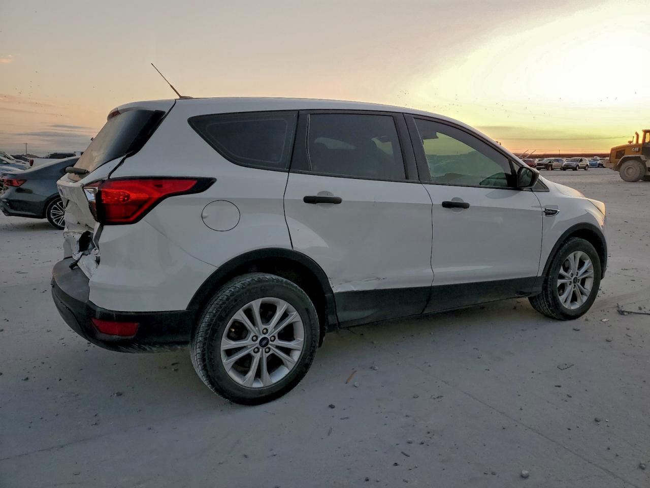 2019 FORD ESCAPE S photo 5