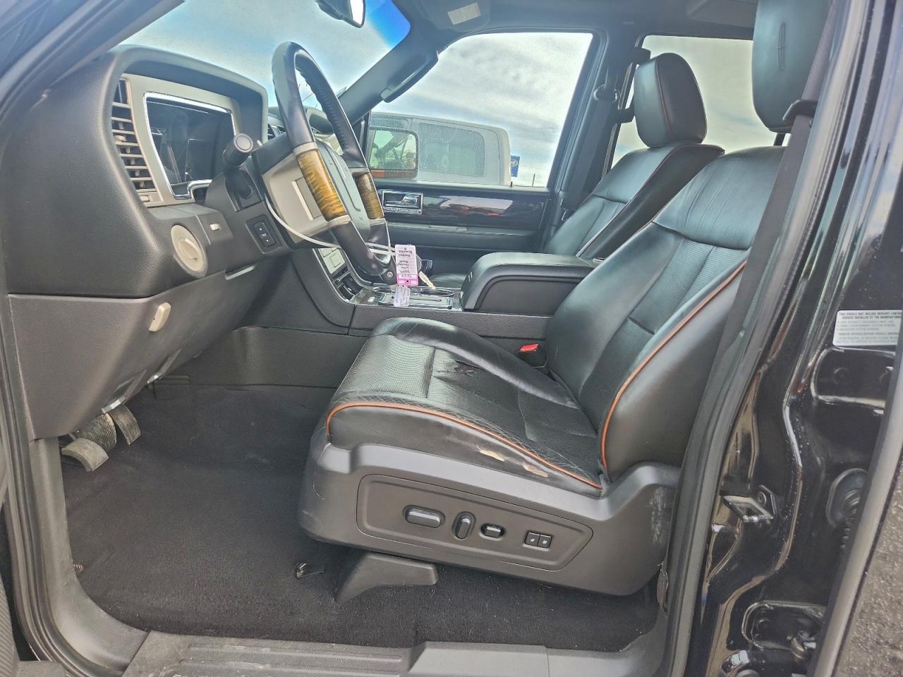 2009 LINCOLN NAVIGATOR photo 13