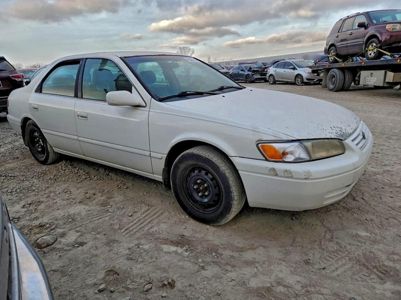 1999 TOYOTA CAMRY CE photo 7