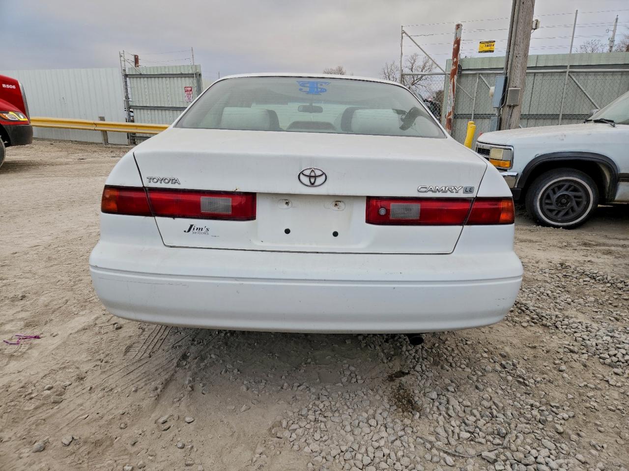 1999 TOYOTA CAMRY CE photo 11