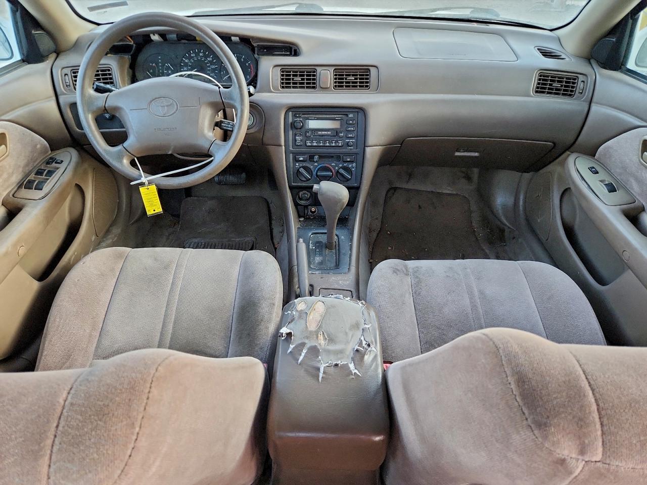 1999 TOYOTA CAMRY CE photo 15
