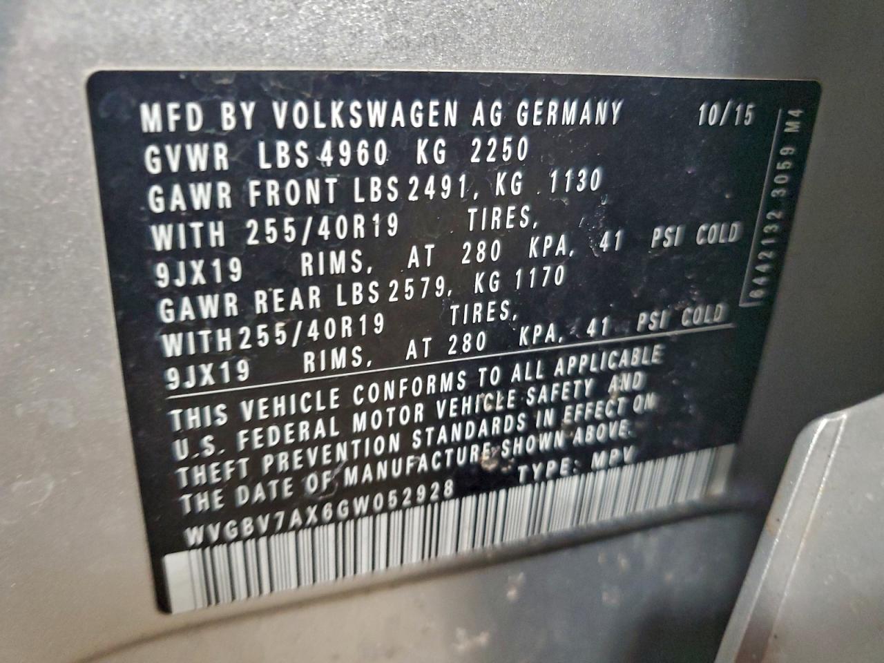 2016 VOLKSWAGEN TIGUAN S photo 13