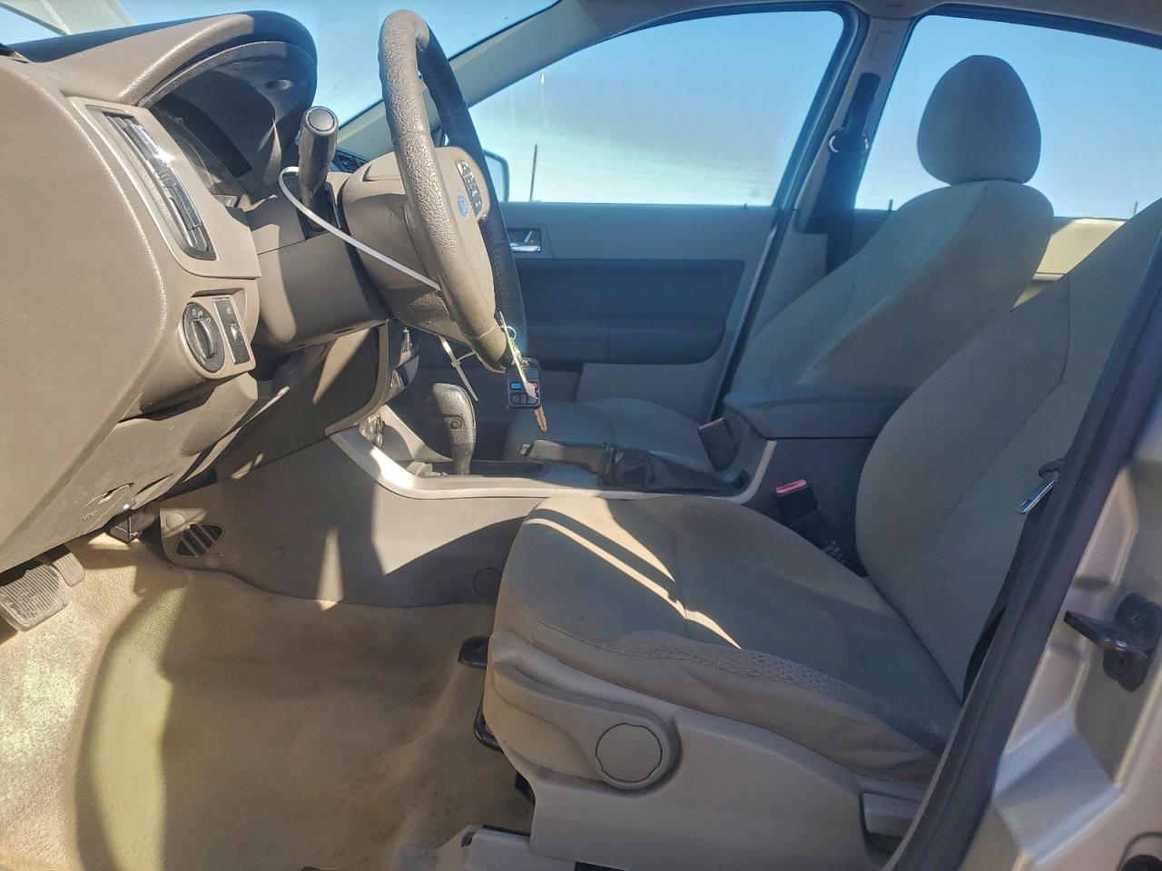2009 FORD FOCUS SES photo 7