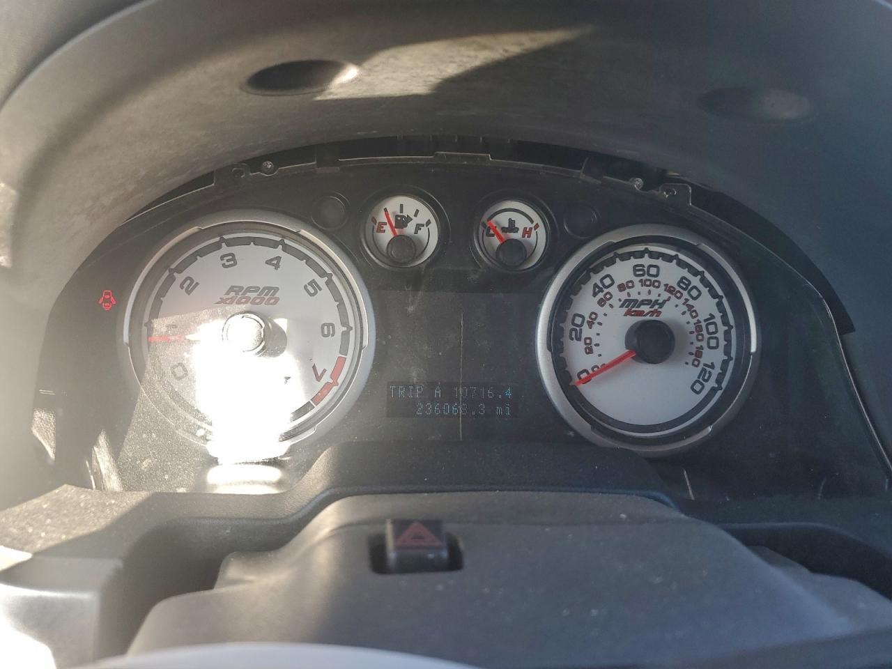 2009 FORD FOCUS SES photo 9