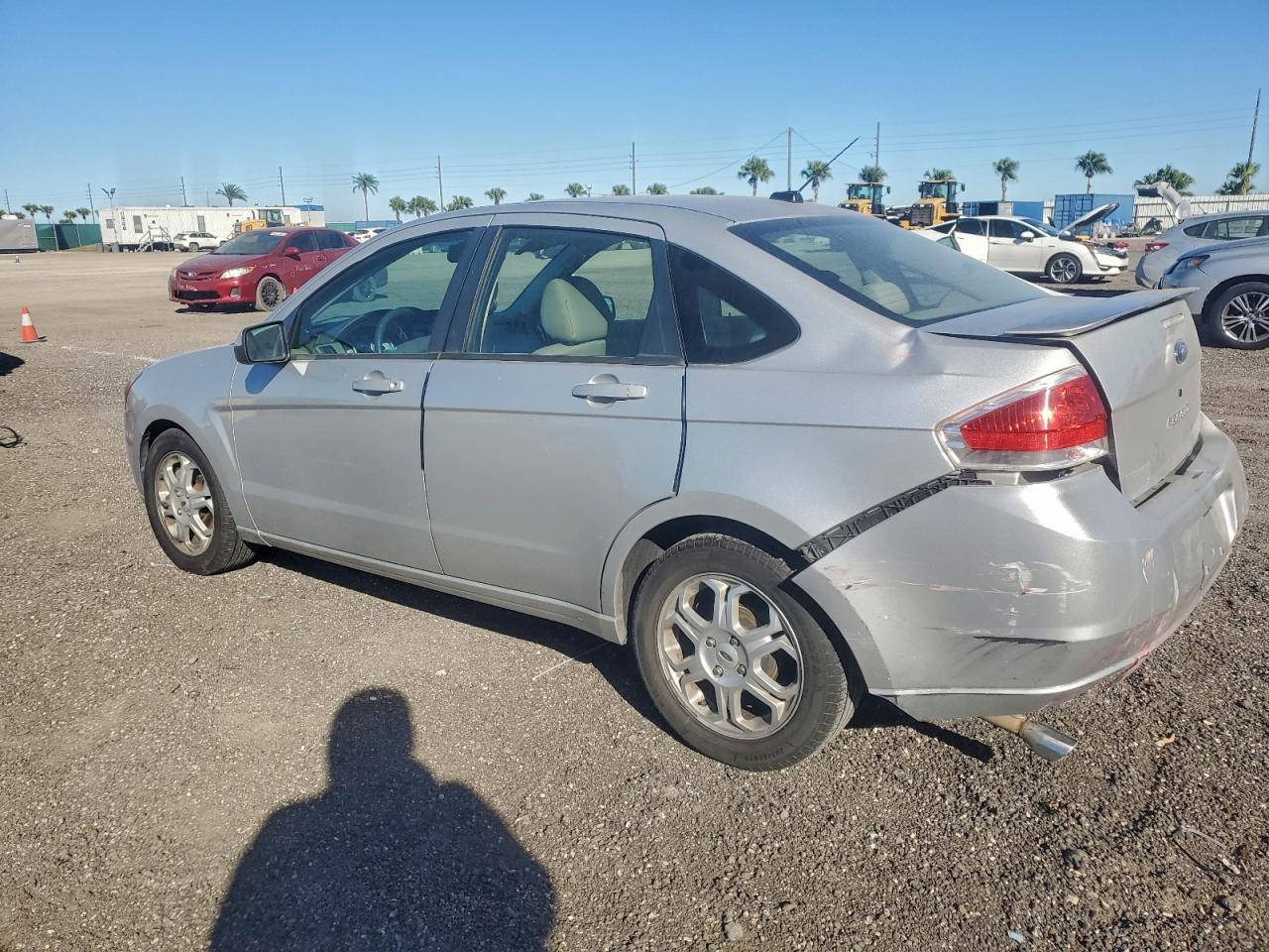 2009 FORD FOCUS SES photo 2