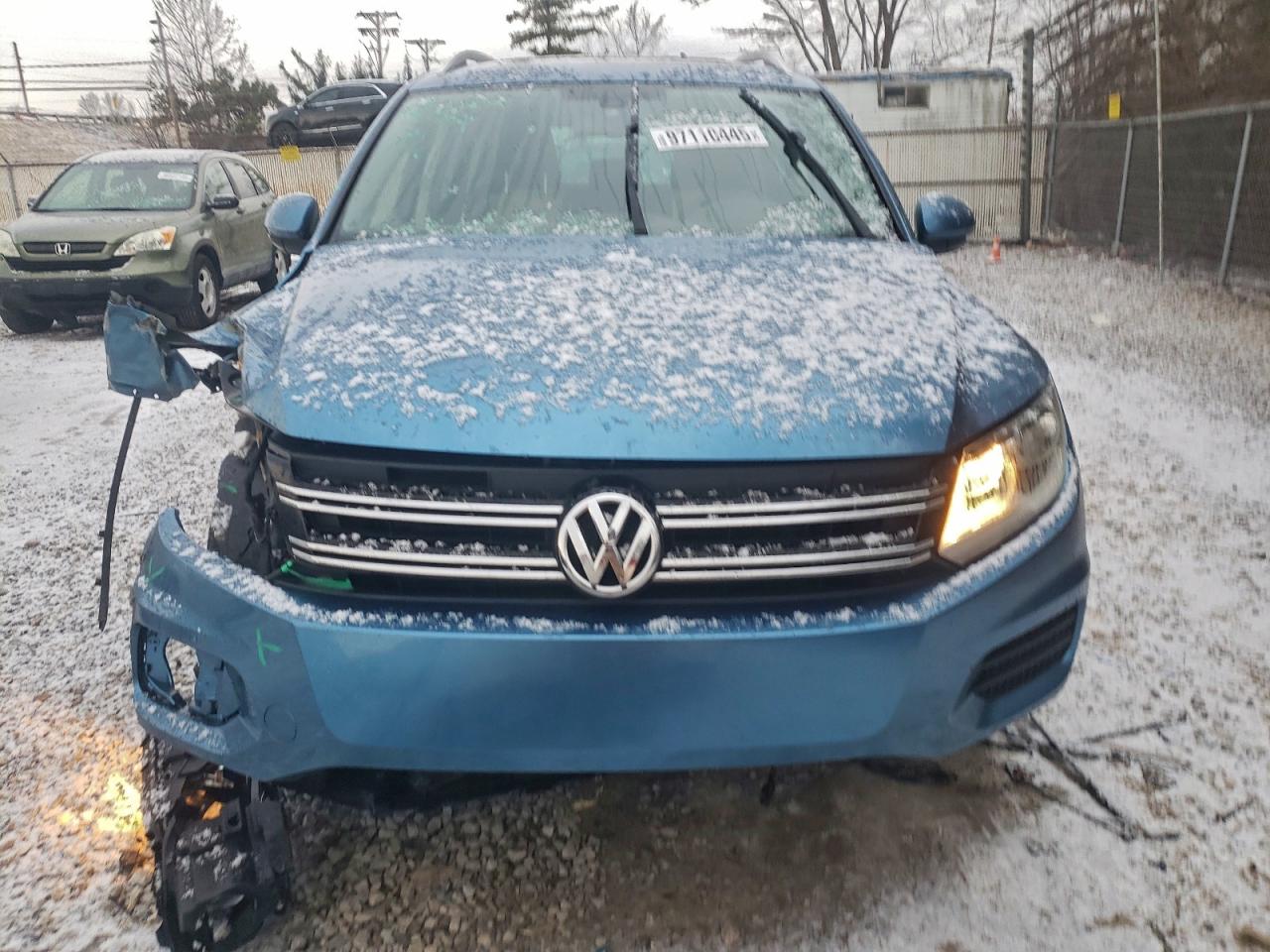 2017 VOLKSWAGEN TIGUAN WOLFSBURG photo 9