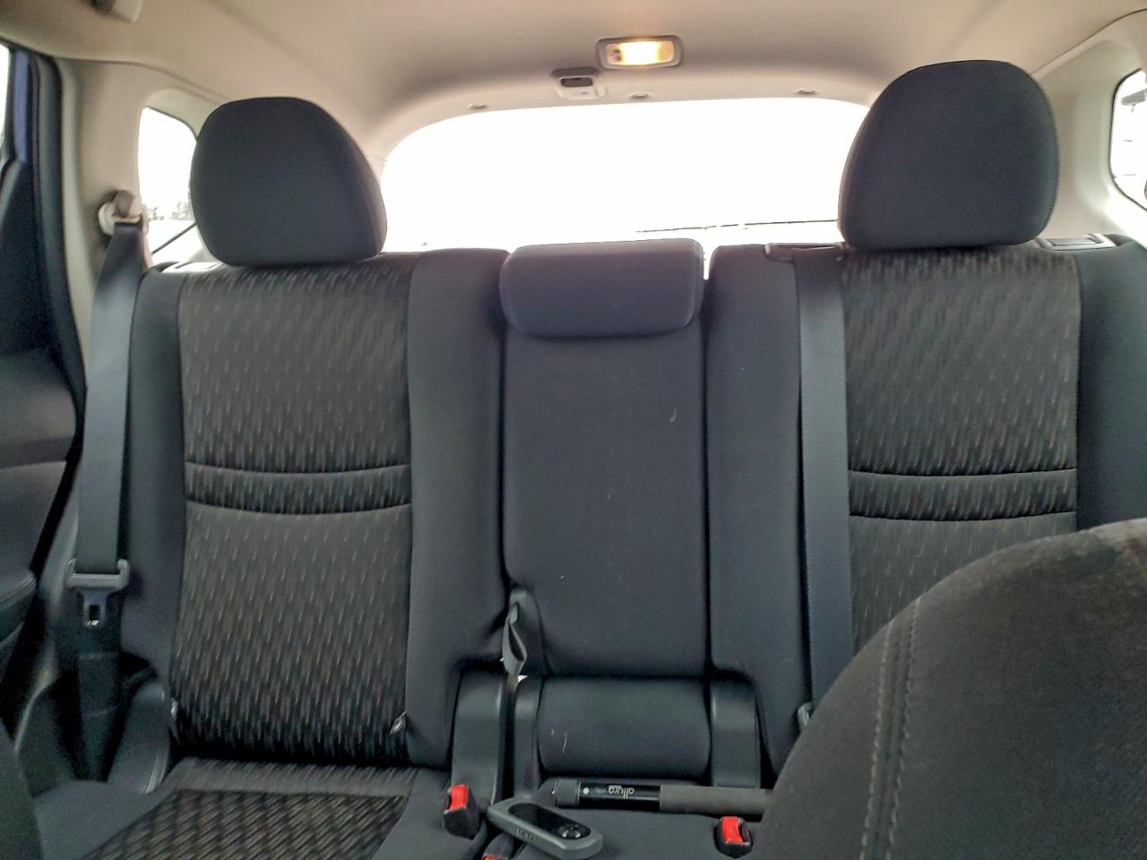 2017 NISSAN ROGUE SV photo 19