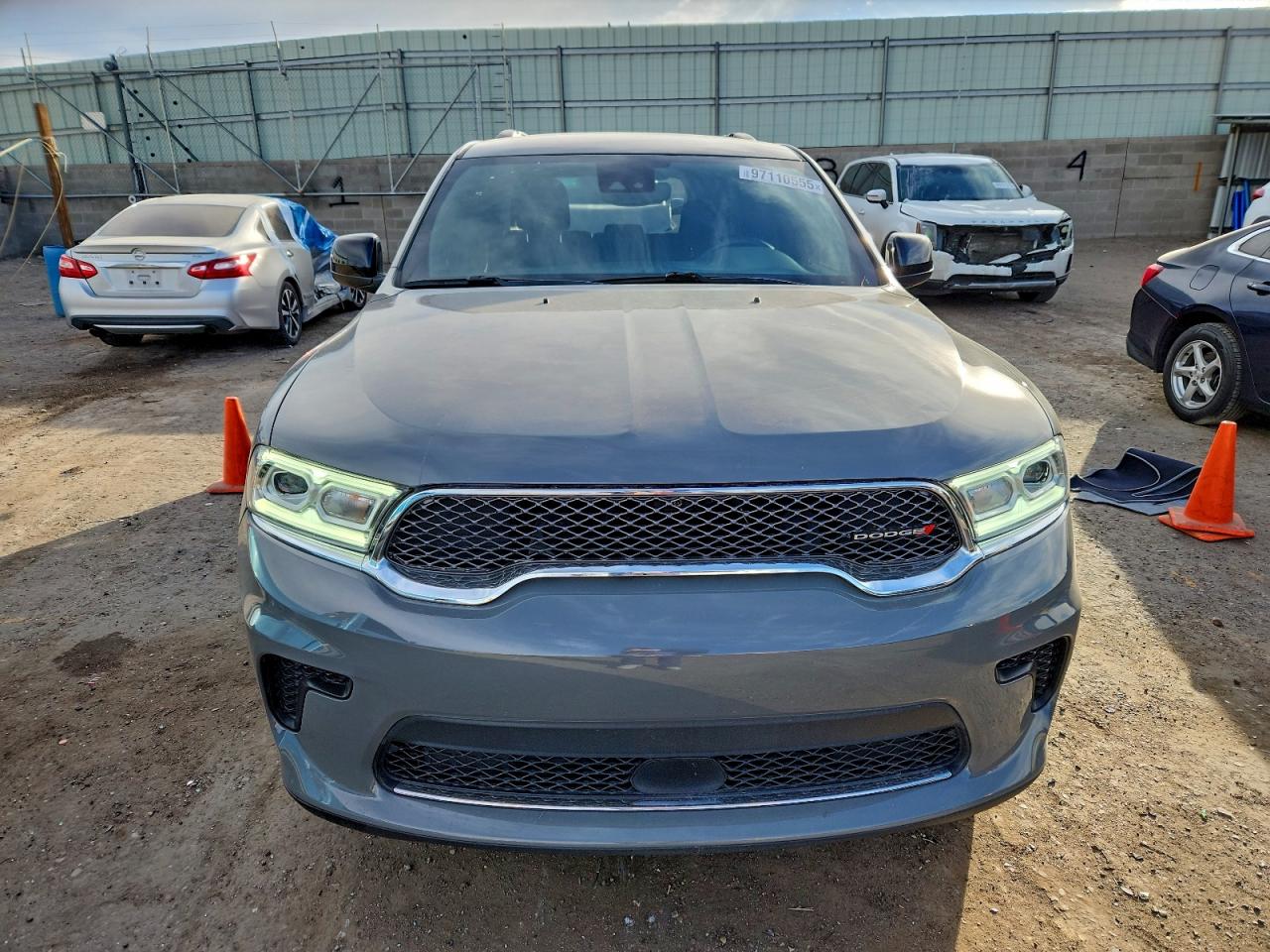 2023 DODGE DURANGO SXT photo 13