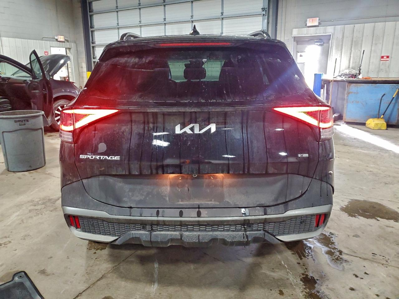 2023 KIA SPORTAGE X LINE photo 6