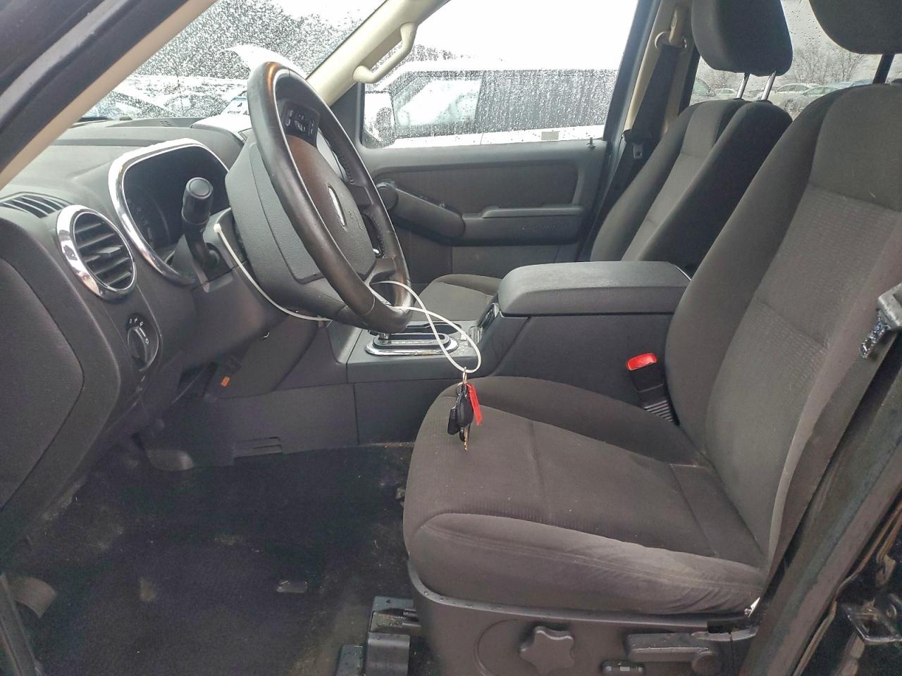 2010 FORD EXPLORER XLT photo 13