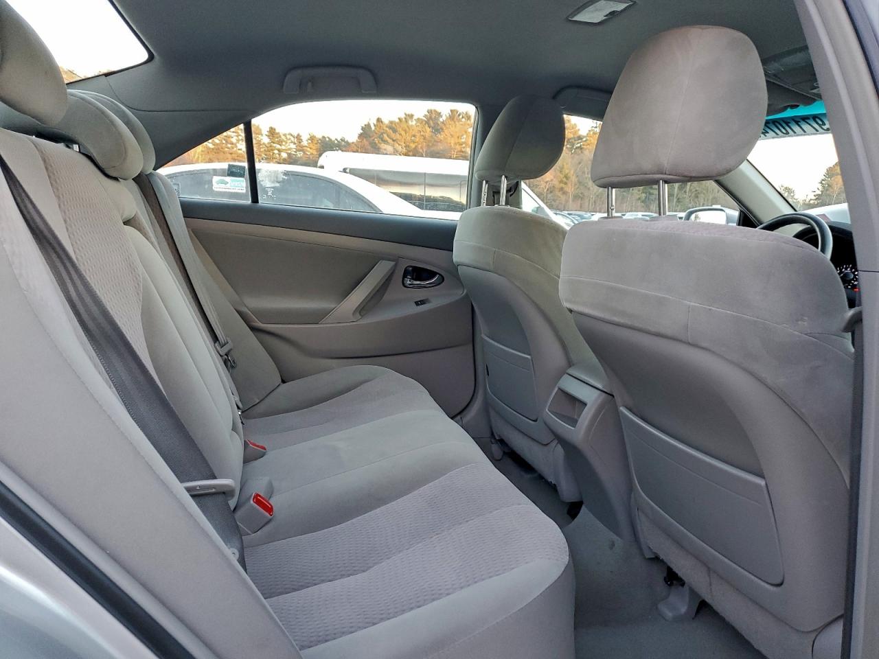 2010 TOYOTA CAMRY BASE photo 28