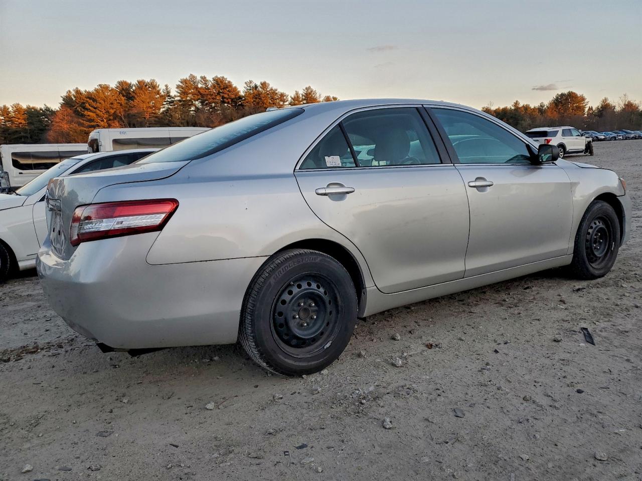 2010 TOYOTA CAMRY BASE photo 7