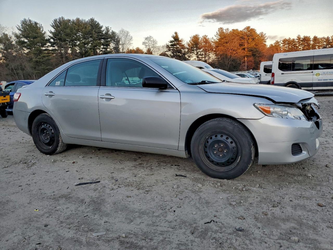 2010 TOYOTA CAMRY BASE photo 10