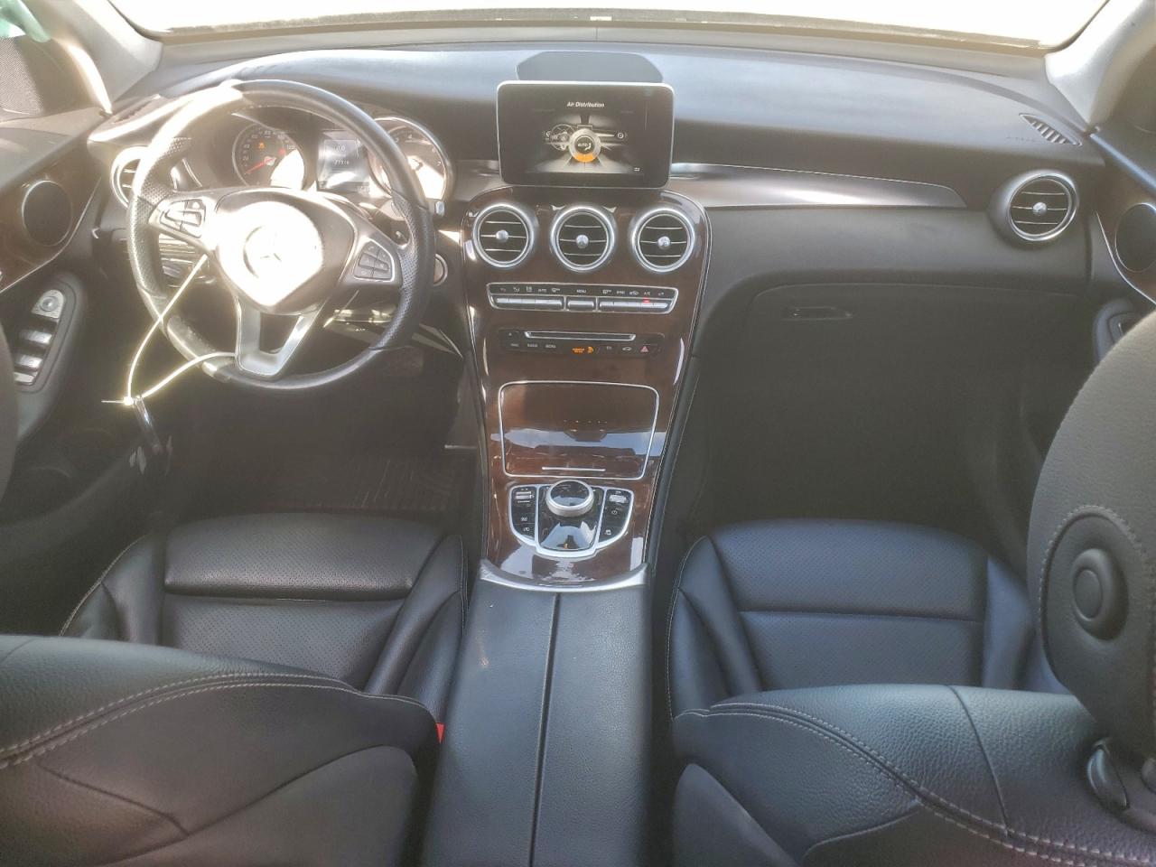 2017 MERCEDES-BENZ GLC 300 photo 22