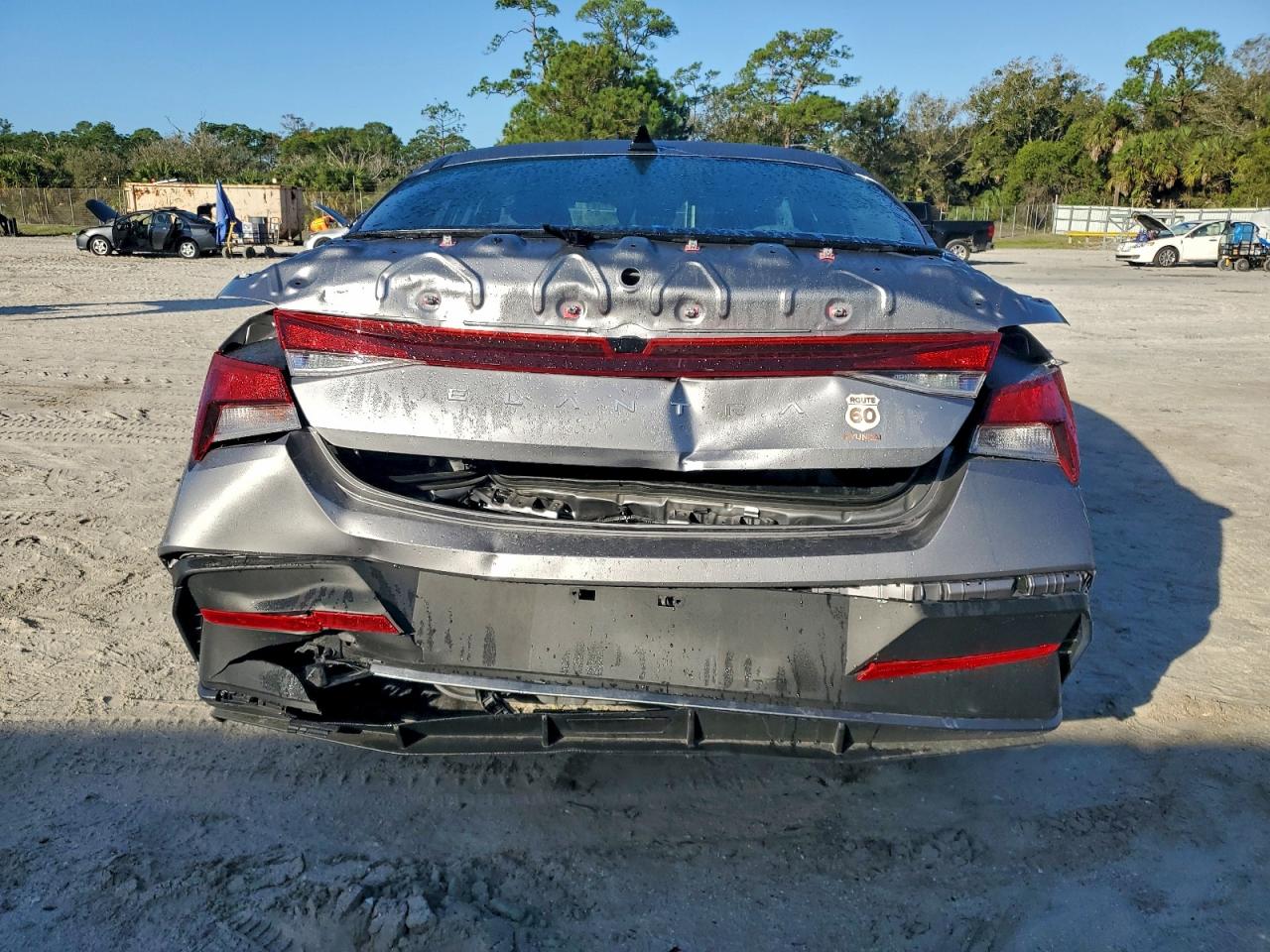 2025 HYUNDAI ELANTRA SEL SPORT photo 16