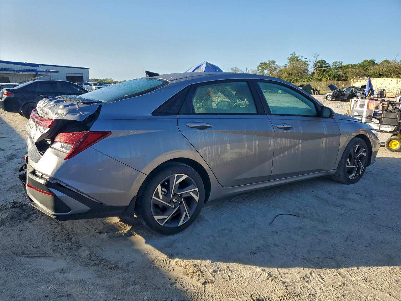 2025 HYUNDAI ELANTRA SEL SPORT photo 7