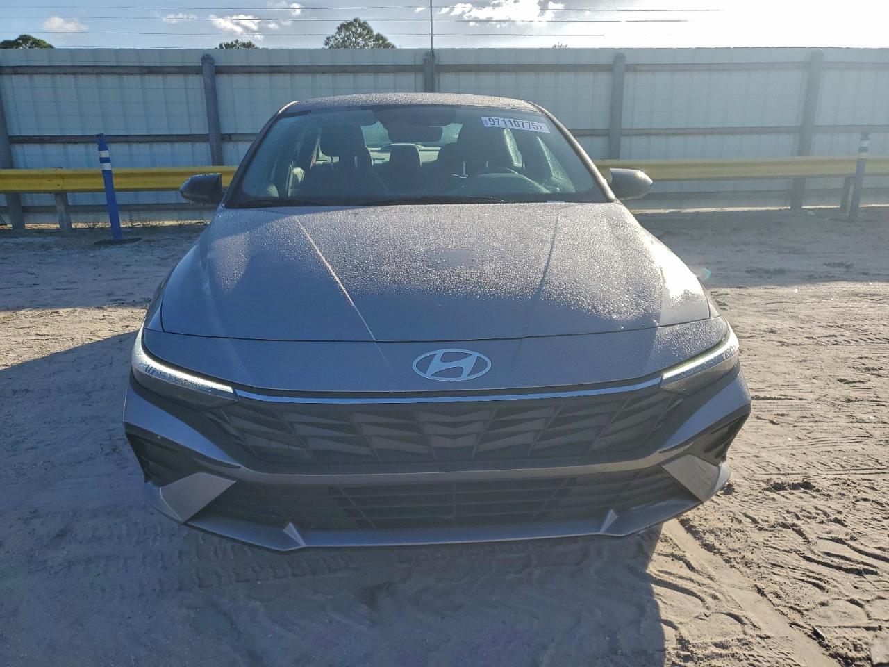 2025 HYUNDAI ELANTRA SEL SPORT photo 13