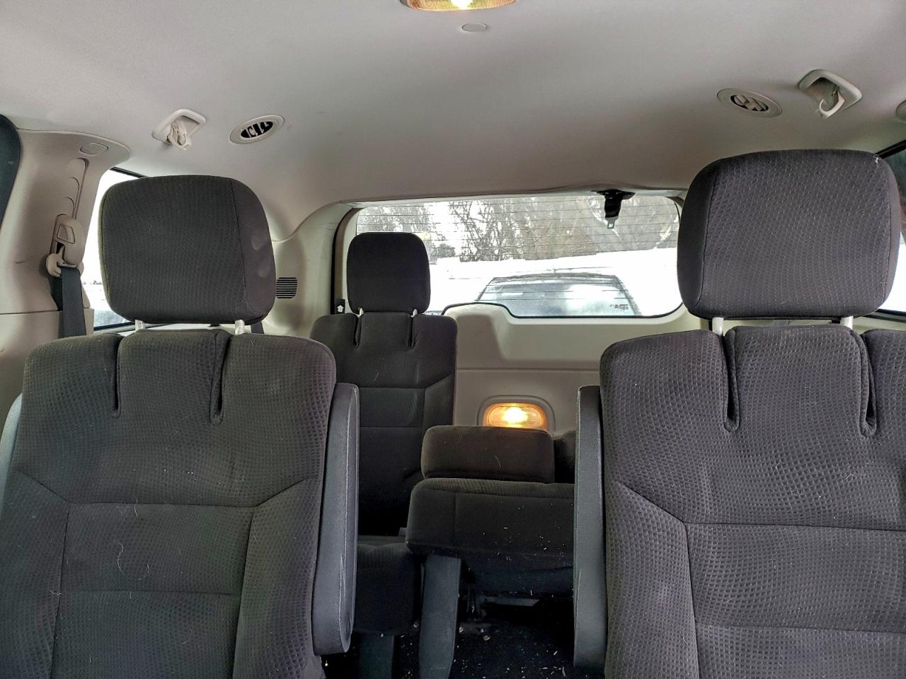 2015 DODGE GRAND CARAVAN SE photo 10