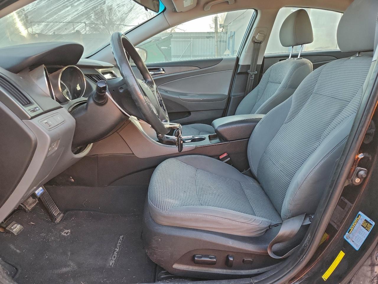 2011 HYUNDAI SONATA GLS photo 7