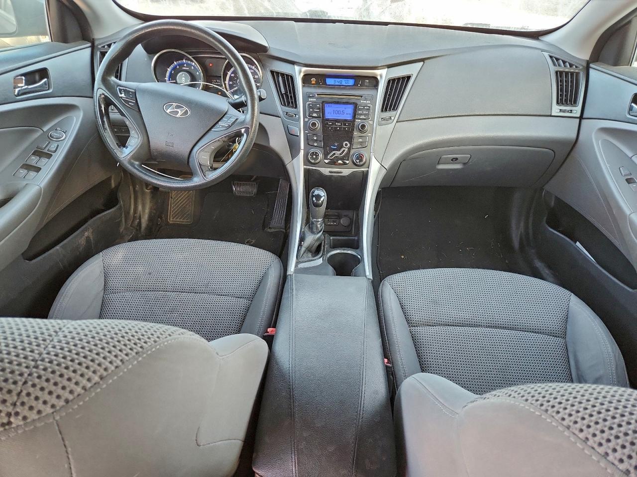 2011 HYUNDAI SONATA GLS photo 8