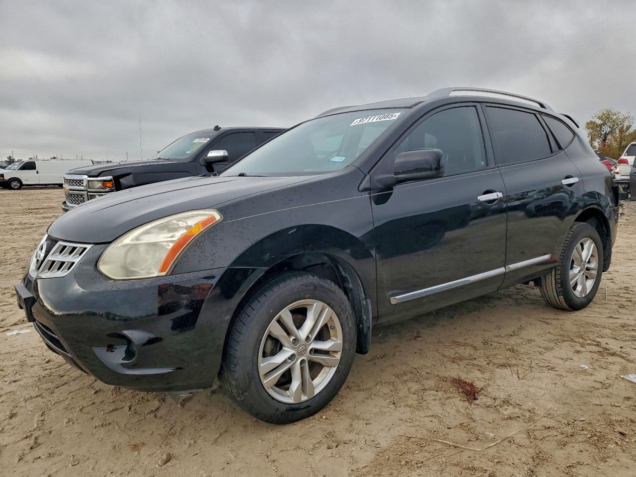 2013 NISSAN ROGUE